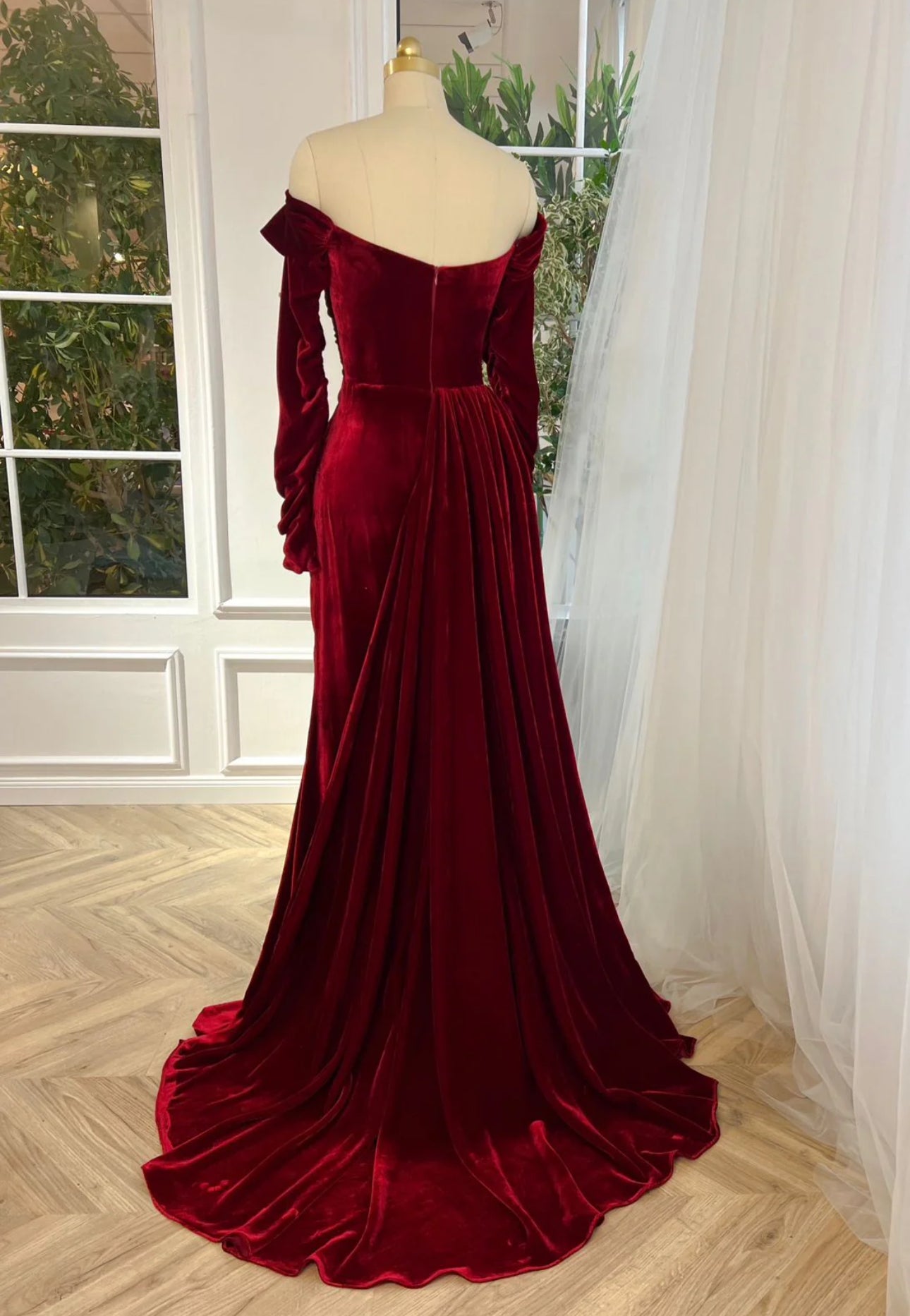 TEUTA MATOSHI - Crimson Velvet Mermaid Dress