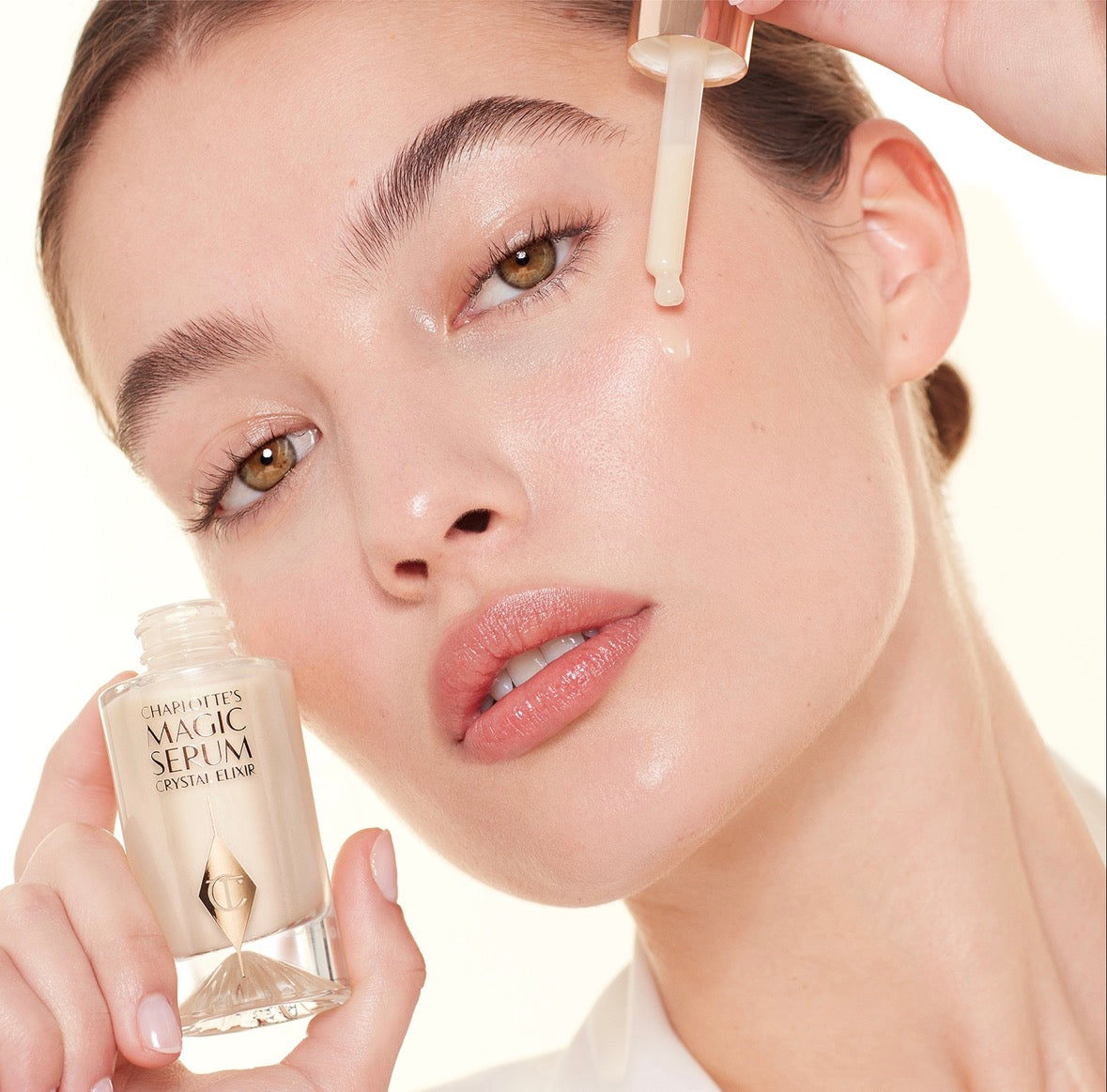 CHARLOTTE TILBURY - Magic Serum Crystal Elixir