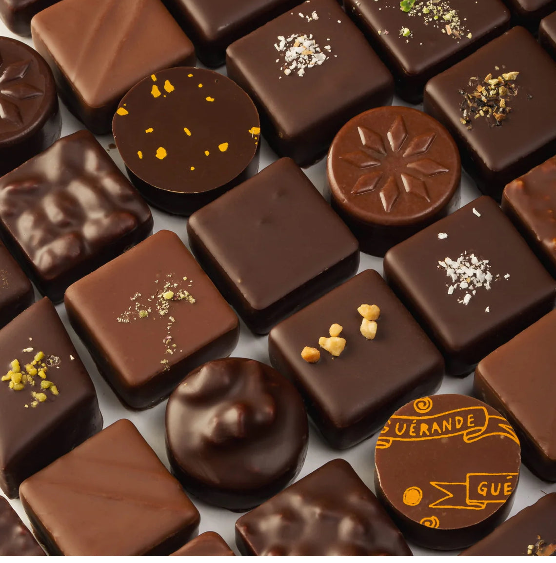 À la Mère de Famille -  Box of assorted chocolates 1 kg