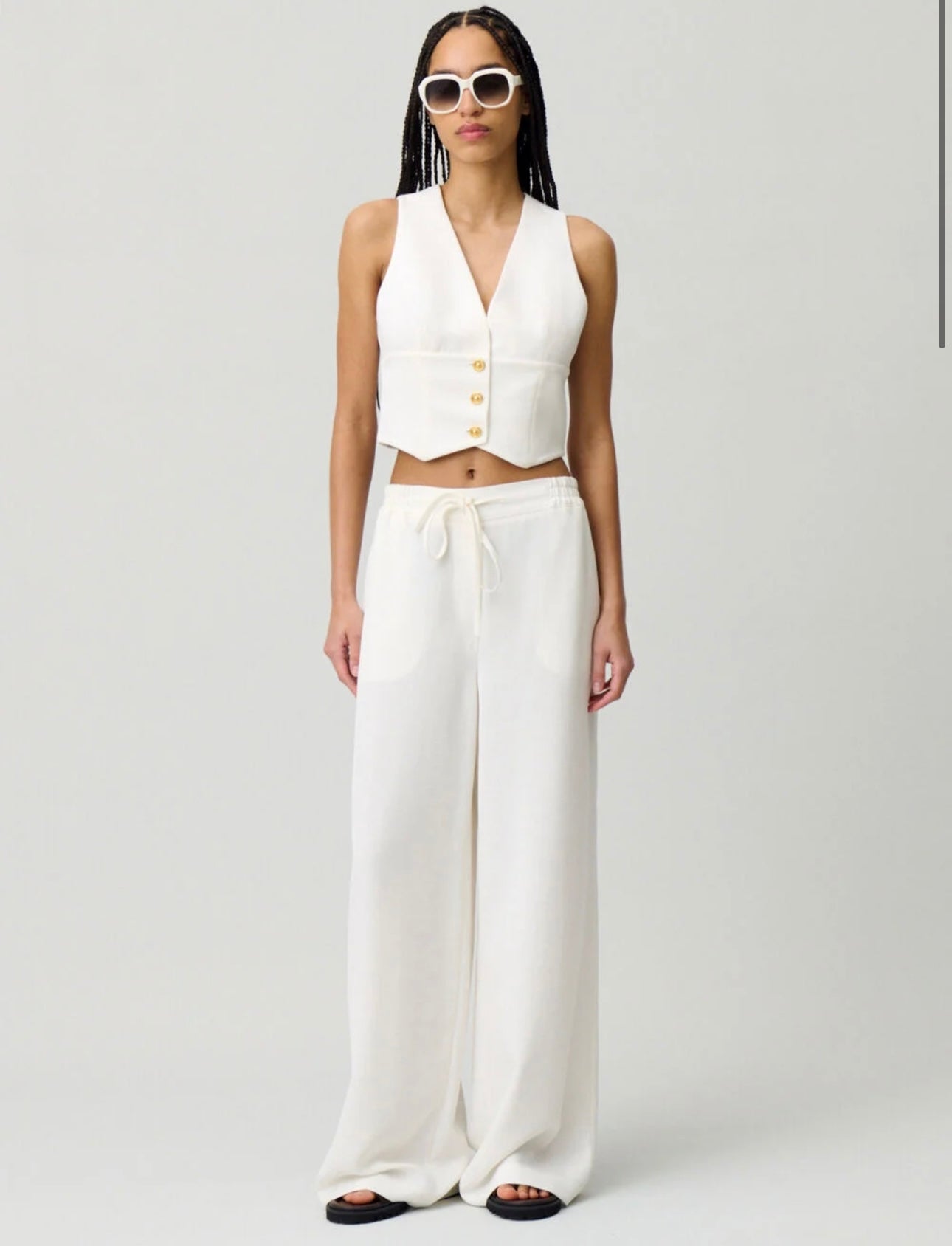 Claudie pierlot - white vest with gold buttons