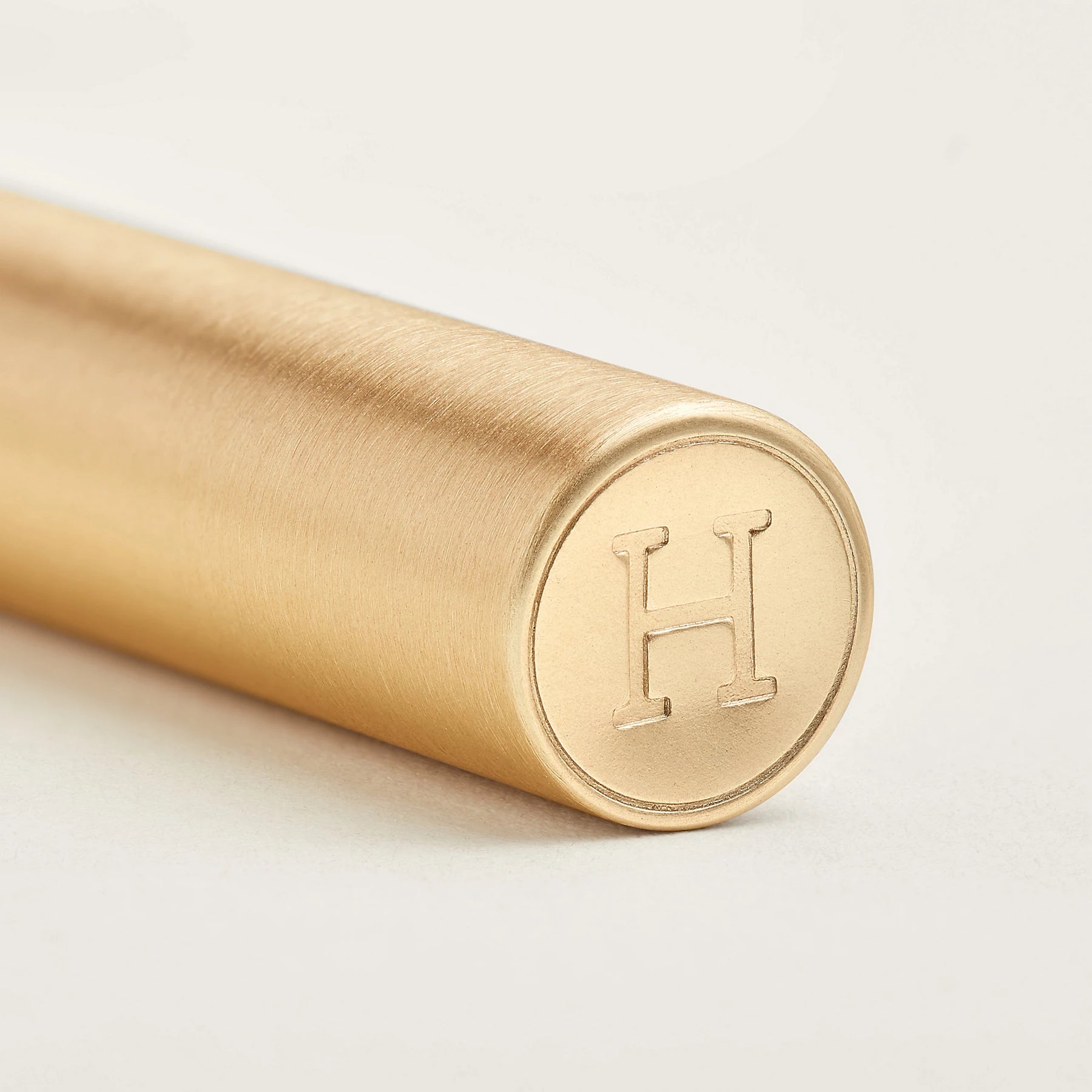 Hermes- Eyeliner design and precision, Black Ink