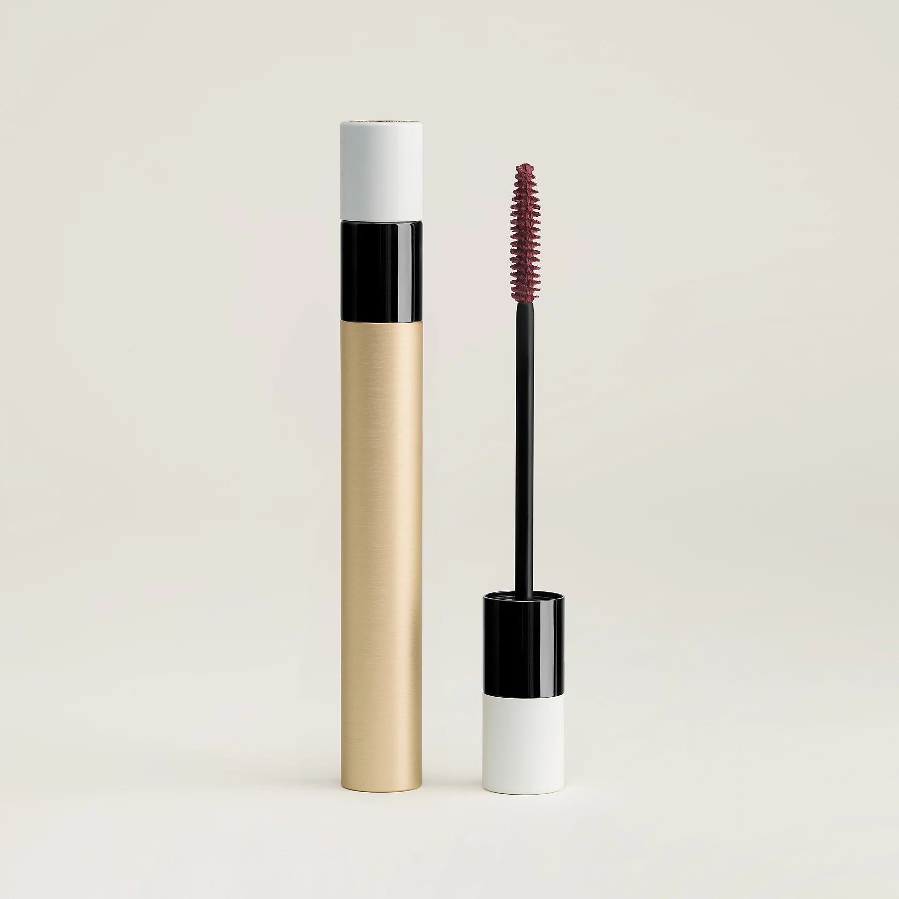 Hermes - Revitalizing treatment mascara, Charcoal Black