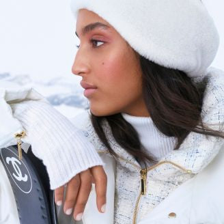 CHANEL
LES BEIGES
BASE BELLE MINE D'HIVER. HYDRATATION ET PROTECTION.